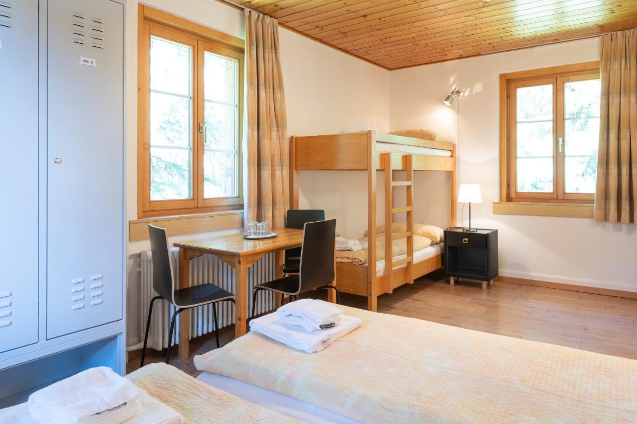 Hostel By Randolins Sankt Moritz Esterno foto